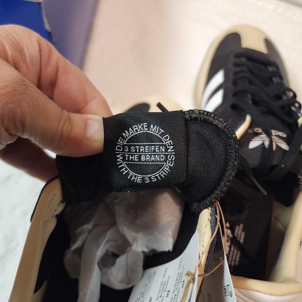 Adidas Women Samba Classic Sneakers - Black & Tan - Picture 4 of 16